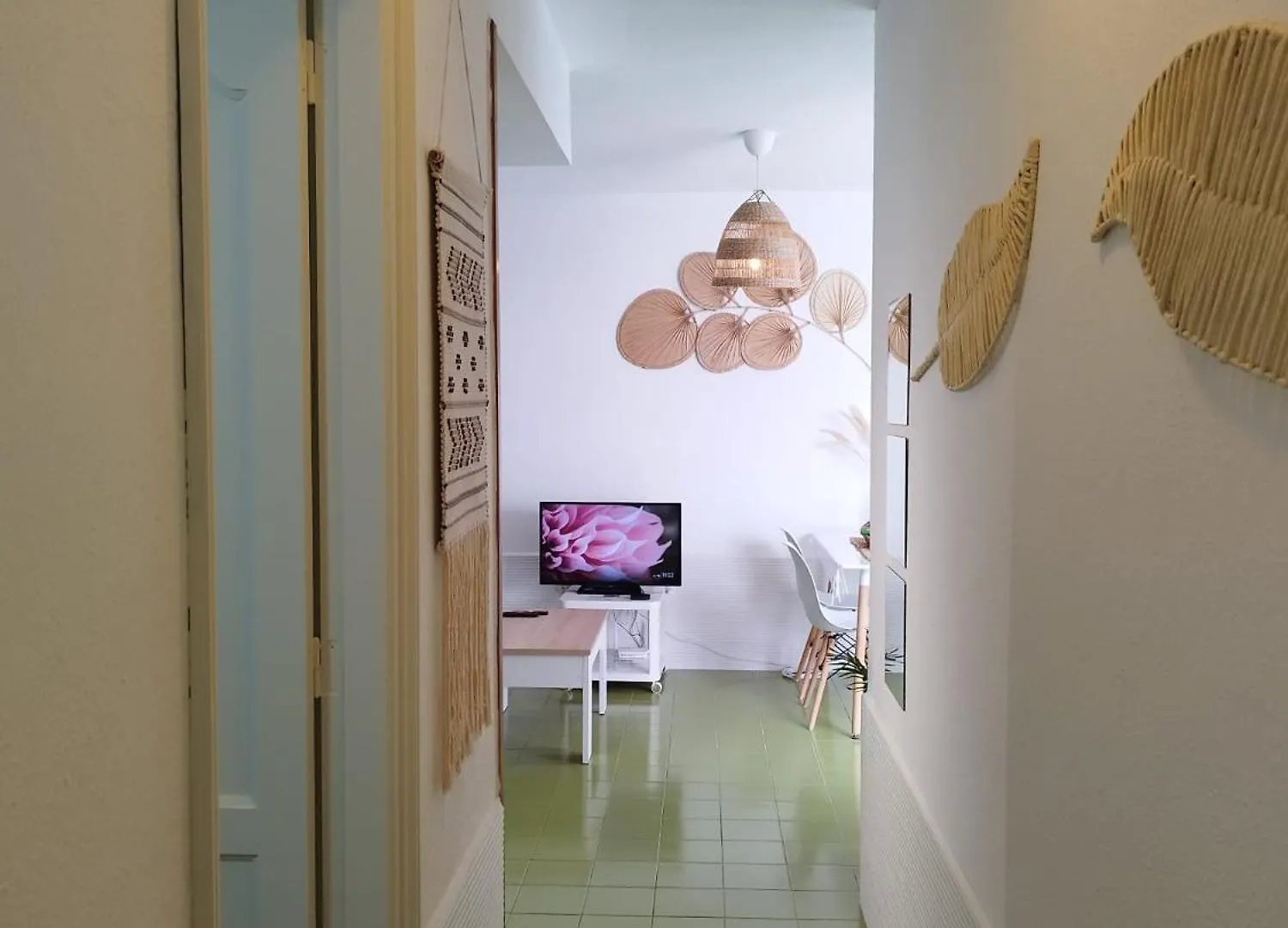 Air-Conditioned Flat Casa Freesia カレタ・デ・フステ 0*,